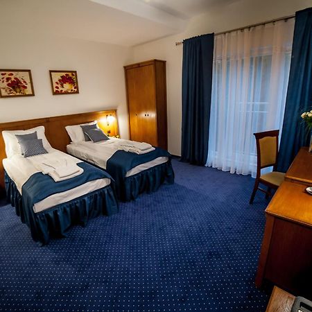 Osada Dankow Hotel Miłomłyn Екстериор снимка