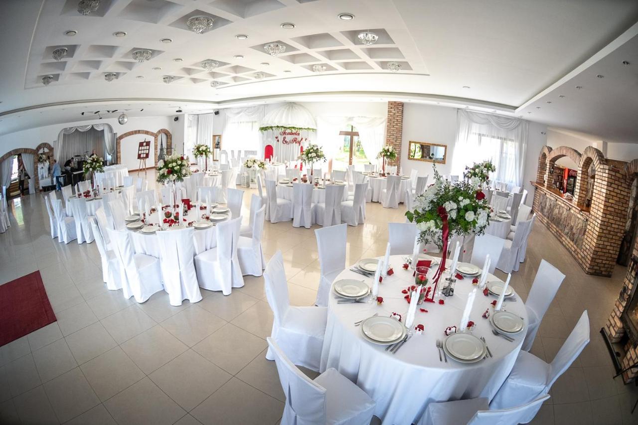 Osada Dankow Hotel Miłomłyn Екстериор снимка