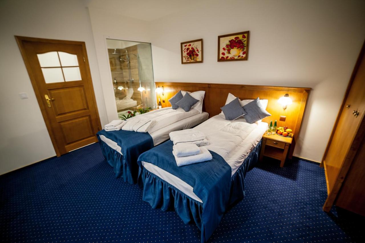 Osada Dankow Hotel Miłomłyn Екстериор снимка