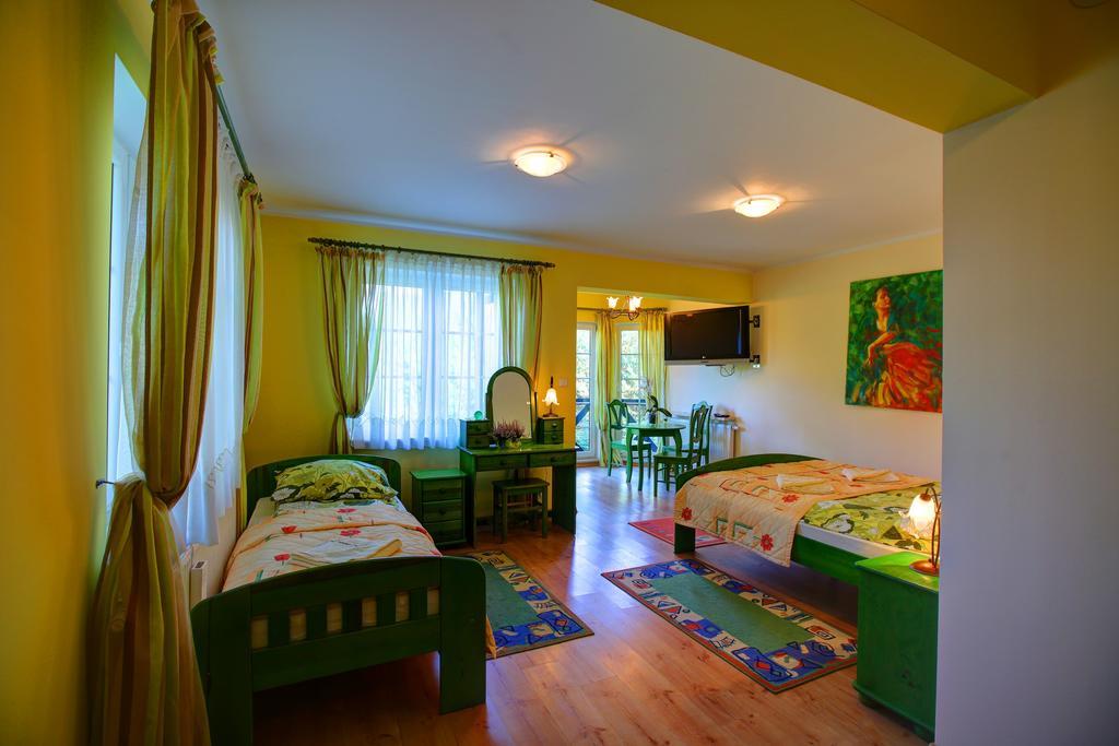 Osada Dankow Hotel Miłomłyn Екстериор снимка