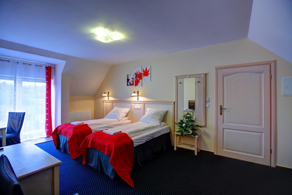 Osada Dankow Hotel Miłomłyn Екстериор снимка