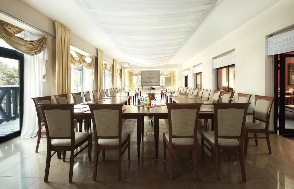 Osada Dankow Hotel Miłomłyn Екстериор снимка